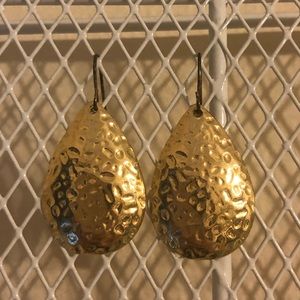 Gold dangling earrings